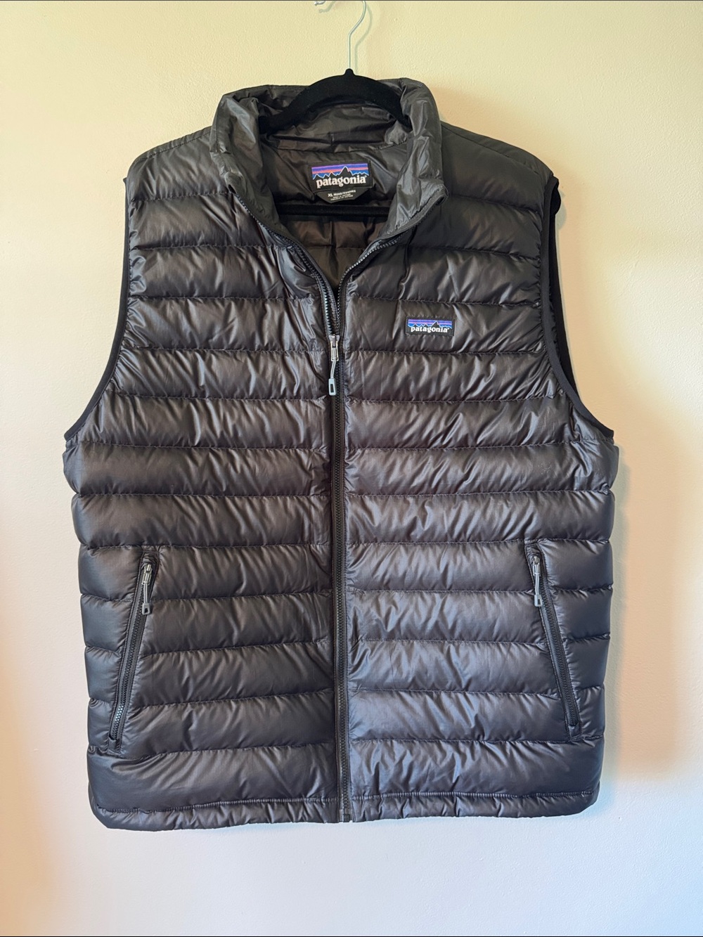Patagonia Men’s Down Sweater Vest - Picture 2 of 7